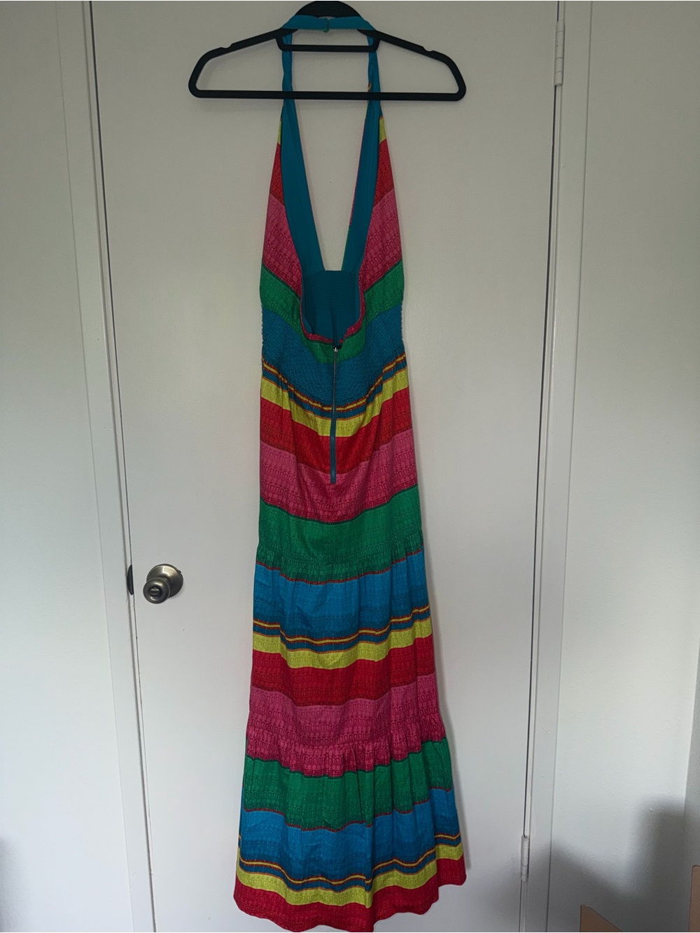 Alice + Olivia Rainbow Stripe Halter Maxi Dress Smocked Waist Size 6 - Picture 4 of 10